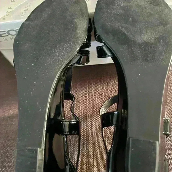 Size 9Women's Laura Scott Black Heels - Picture 8 of 9